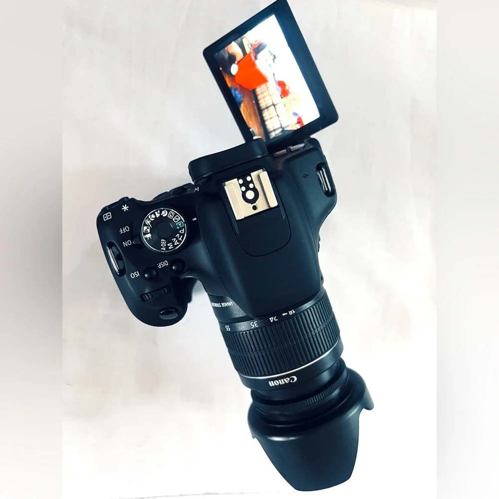 Canon EOS T5i 18.0MP DSLR Digital Camara Near Mint Conditions Great Working
